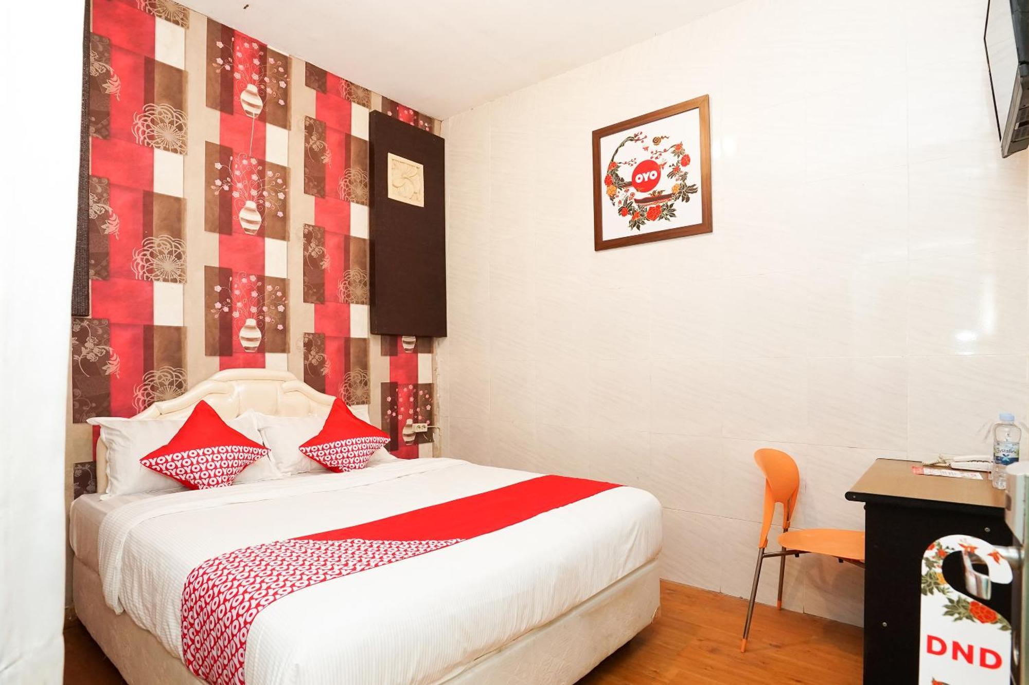 Oyo 425 Mojokerto Guesthouse מראה חיצוני תמונה